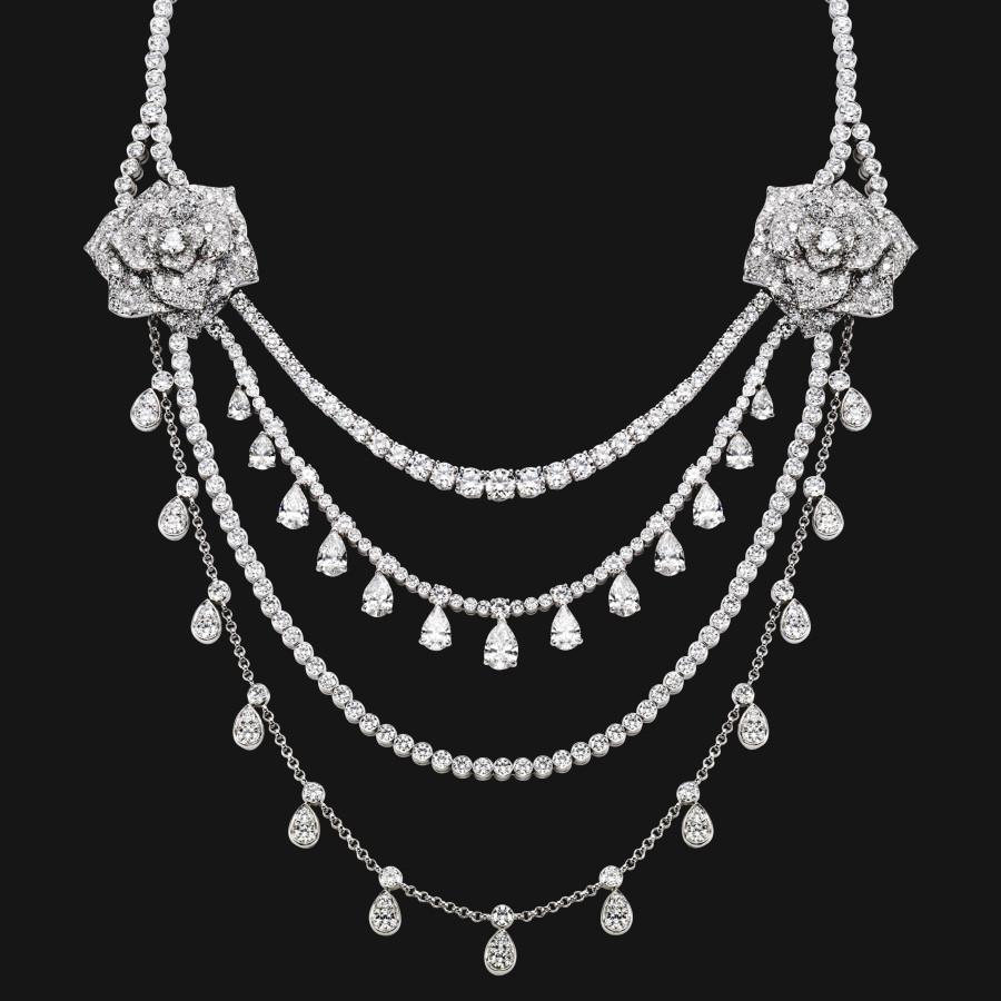 15k Fluid Lines Necklace